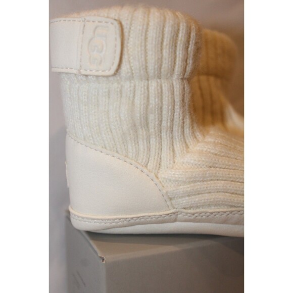NIB UGG Infant Skylar Knit Sweater Booties Cream NIB - Picture 2 of 5
